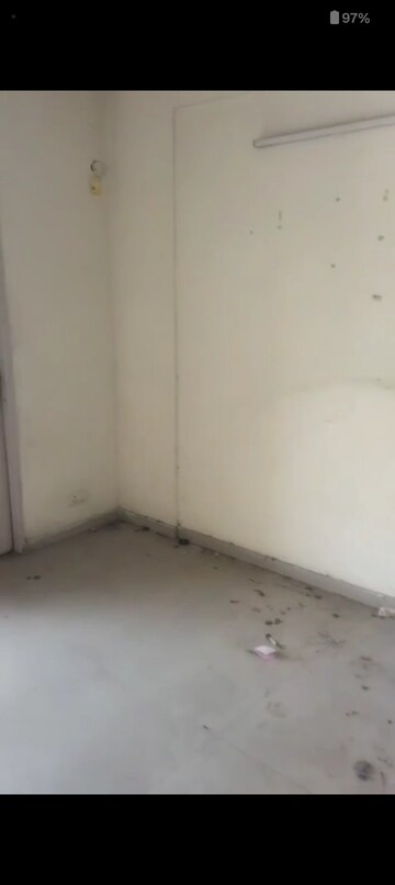 Room in 2 BHK Apartment at Sam Palm Olympia, Sector 16c Greater Noida – for Rent