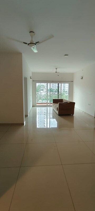 3 BHK Apartment For Rent in L&T Raintree Boulevard, Hebbal