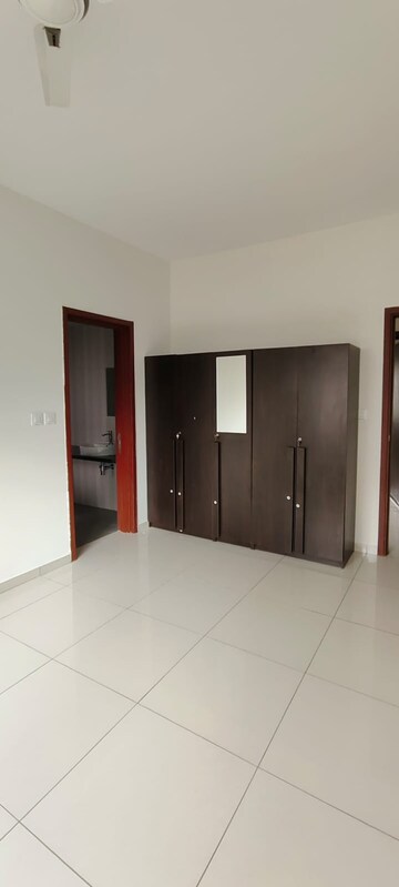 Room in 3 BHK Apartment at L&T Raintree Boulevard, Hebbal – for Rent