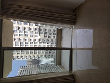 Room in 3 BHK Apartment at Hiranandani Highland, Powai – for Rent