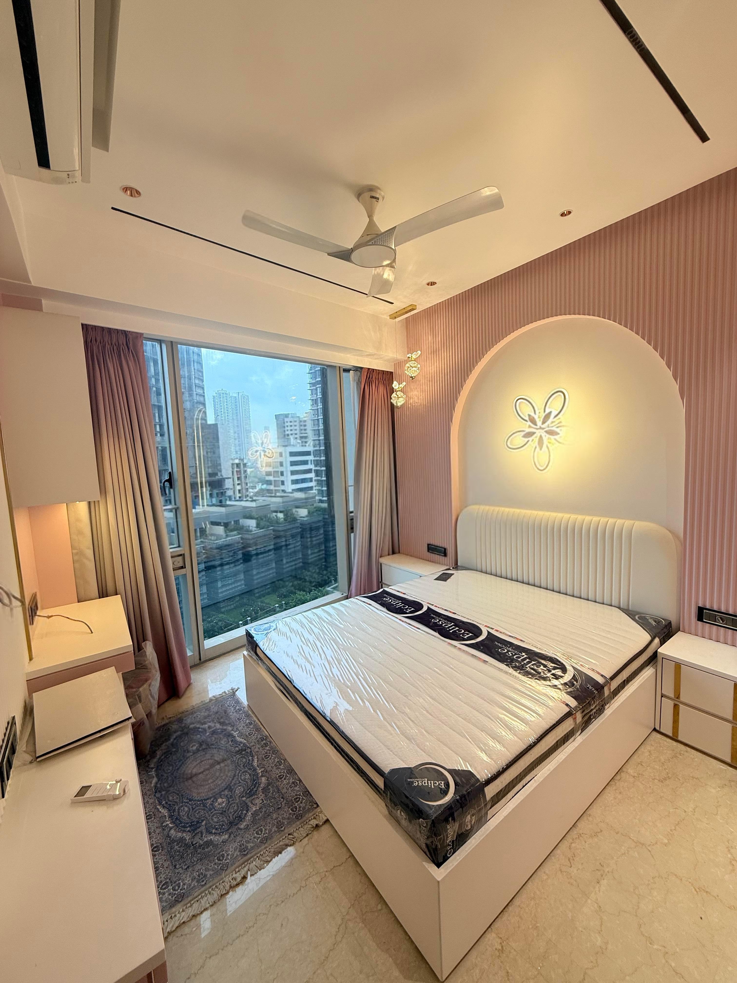 3 BHK + Servant Room Apartment For Sale in Lodha The Park