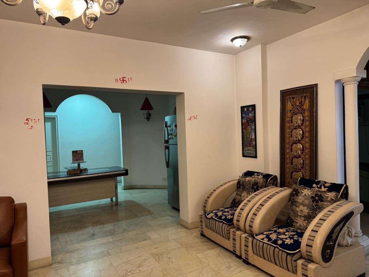 Living Room in 3 BHK Apartment at Bestech Park View Spa, Sector 47 – for Rent