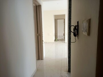 Room in 3 BHK Apartment at The Wadhwa Atmosphere, Mulund West – for Rent