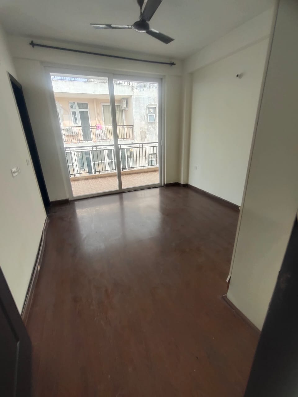 3 BHK + Extra Room Apartment For Sale in Omaxe The Resort