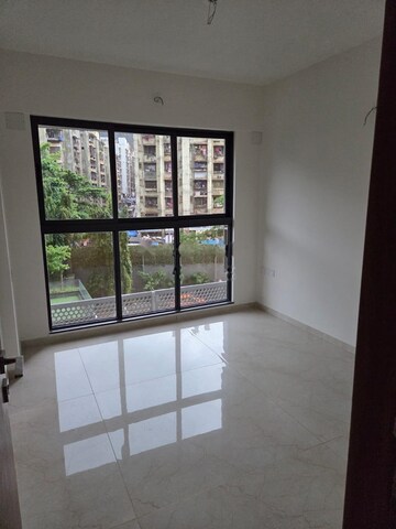 Room in 3 BHK Apartment at Godrej Urban Park, Chandivali – for Rent
