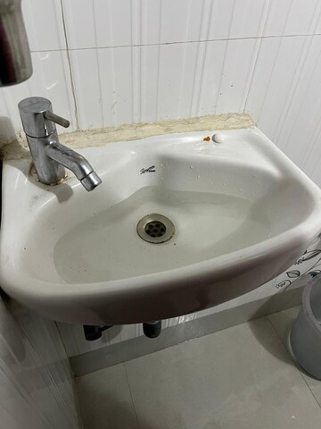 Bathroom in 1 BHK Apartment at Shilpa Apartment, Bhandup East – for Rent