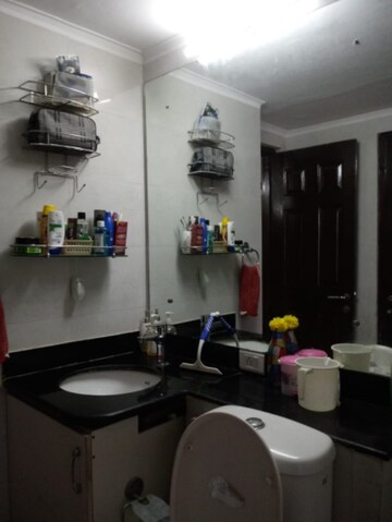 Team Area in 3 BHK Apartment at Unitech Fresco, Sector 50 – for Rent