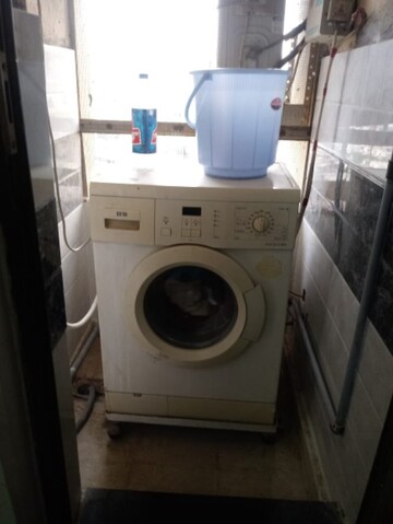 Bathroom in 3 BHK Apartment at Unitech Fresco, Sector 50 – for Rent