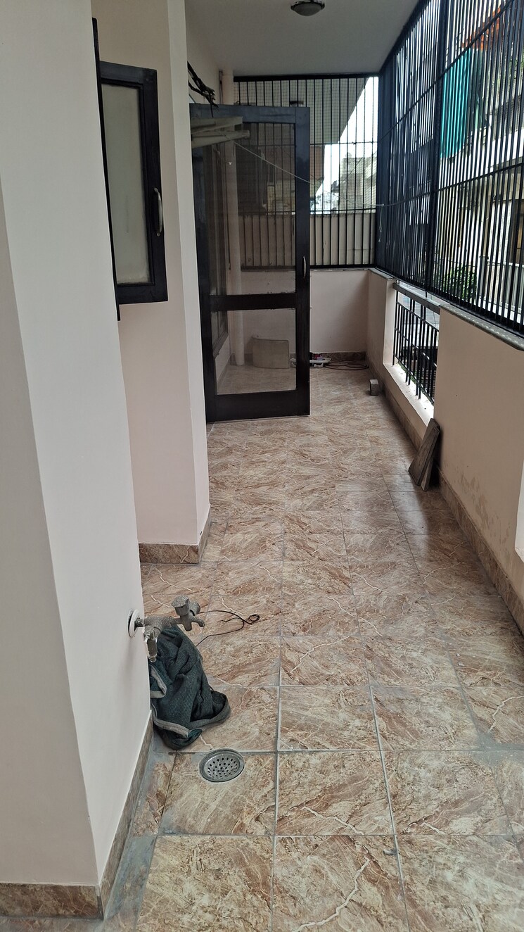 undefined, sector 40 3 Bedroom 2475 Sq.Ft. Builder Floor In Sector 40 Gurgaon 9028721