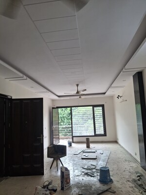 Kitchen in 3 BHK Builder Floor at Sector 40 – for Sale