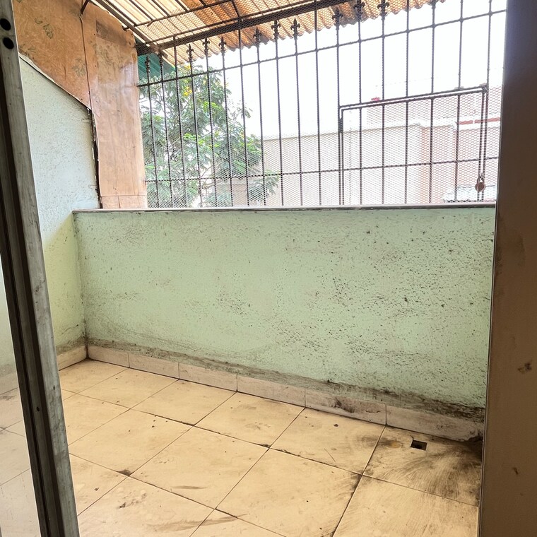 Balcony, new-brahmand-phase-7-chs 2 Bedroom 600 Sq.Ft. Apartment In Kiran Mill Colony Thane 9028753