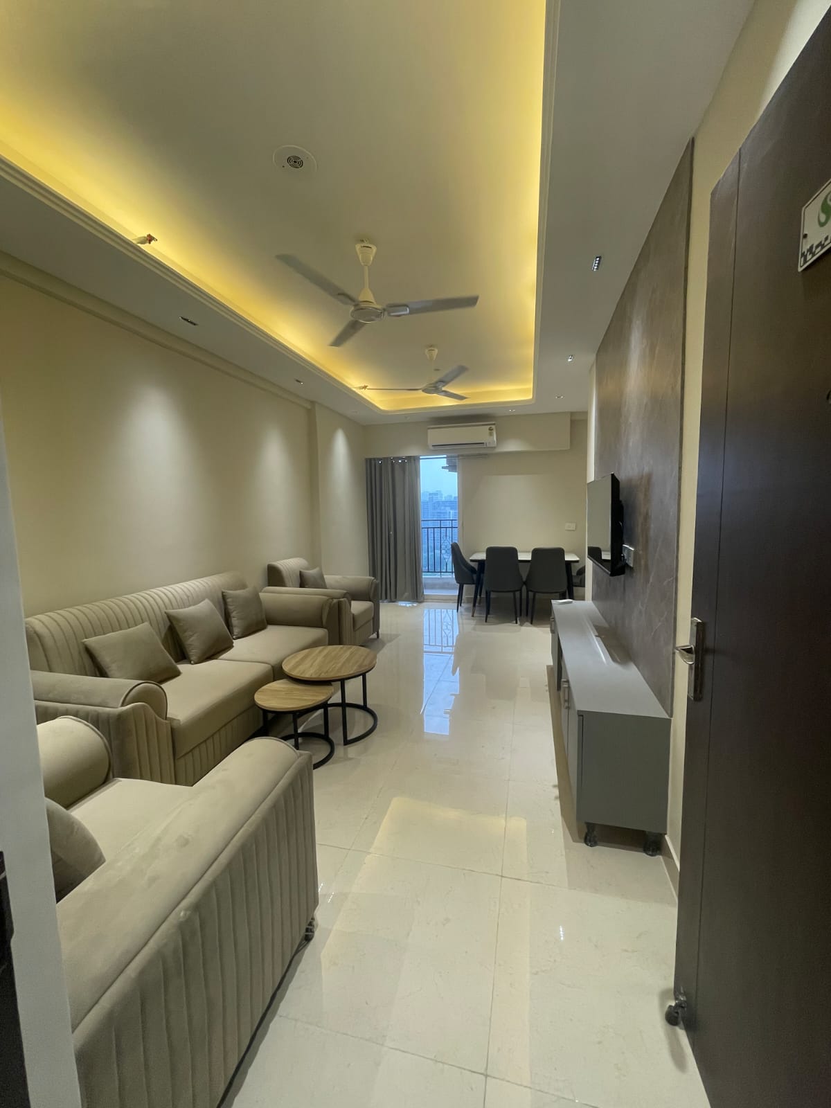 3 BHK + Servant Room Apartment For Sale in Bestech Park View Spa Next