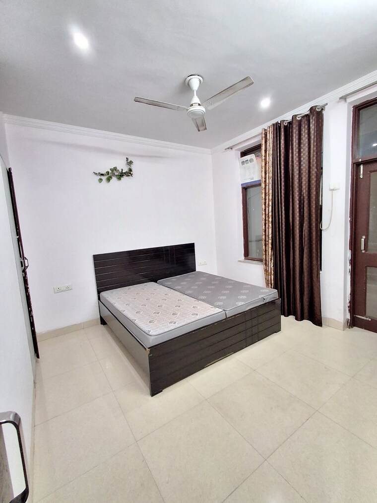 Room, ss-mayfield-gardens 4 Bedroom 292 Sq.Yd. Villa In Sector 51 Gurgaon 9028769
