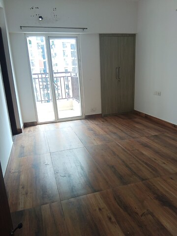 Room in 2 BHK Apartment at Ace Divino, Sector 1 Greater Noida – for Rent