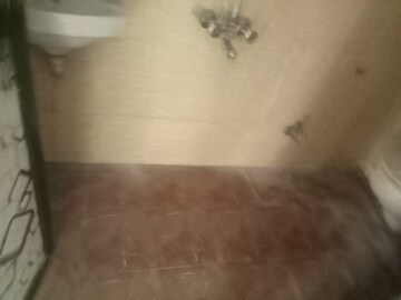 Room in 2 BHK Apartment at Mukund Ritu, Mira Road – for Rent