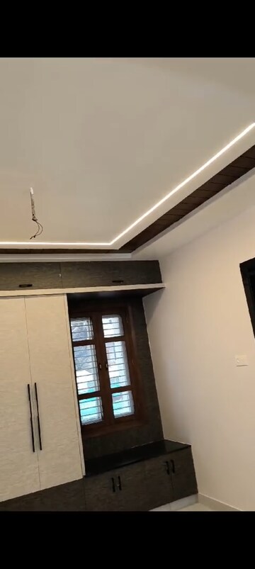 Furnished Amenities in 3 BHK Apartment at Mahatma Gandhi Inner Ring Road – for Sale