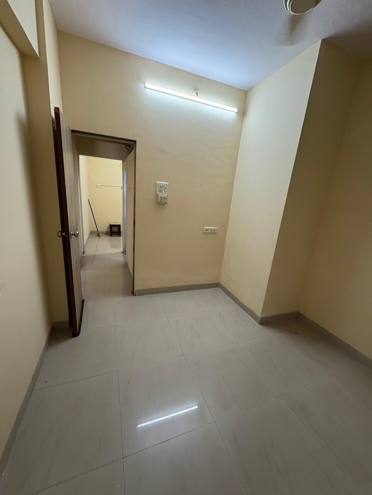 Room, tara-gagan-chs 1 Bedroom 350 Sq.Ft. Apartment In Tilak Nagar Mumbai 9028905