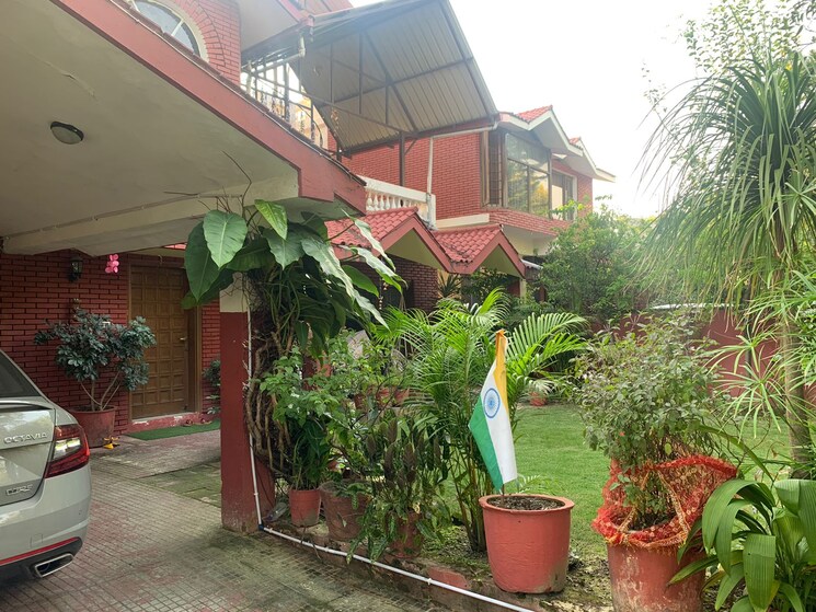 Exterior View, jakhan 4 Bedroom 600 Sq.Yd. Independent House In Jakhan Dehradun 9028936