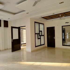 Building Lobby in 2 BHK Builder Floor at Smart World Orchard, Sector 61 – for Sale