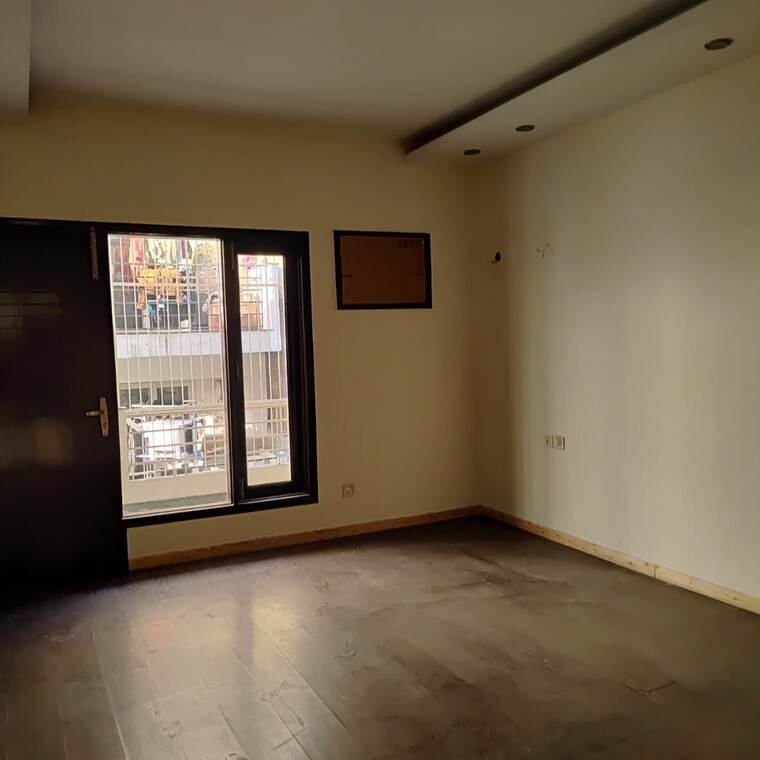 Room, smart-world-orchard 2 Bedroom 1150 Sq.Ft. Builder Floor In Sector 61 Gurgaon 9028961