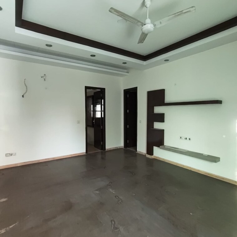 Room, smart-world-orchard 2 Bedroom 1150 Sq.Ft. Builder Floor In Sector 61 Gurgaon 9028961