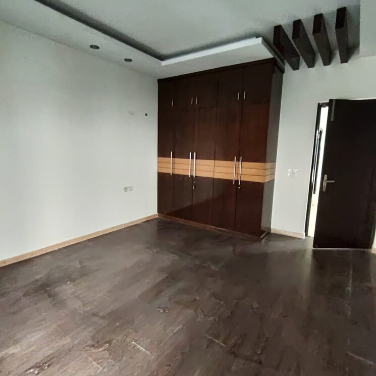 Room, smart-world-orchard 2 Bedroom 1150 Sq.Ft. Builder Floor In Sector 61 Gurgaon 9028961