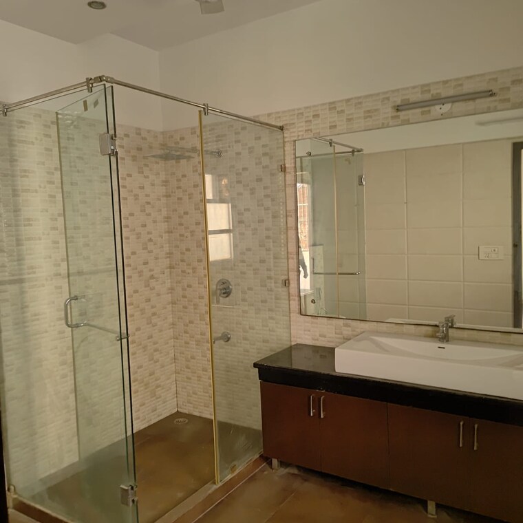 Kitchen, smart-world-orchard 2 Bedroom 1150 Sq.Ft. Builder Floor In Sector 61 Gurgaon 9028961