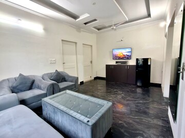 Living Room in 3 BHK Apartment at Smart World Orchard, Sector 61 – for Rent