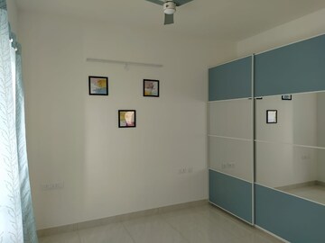 Room in 4 BHK Apartment at Prestige Beverly Hills, Kokapet – for Rent