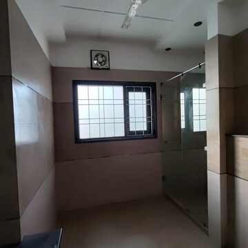 Room in 5 BHK Independent House at Uppal Southend, Sector 49 – for Sale