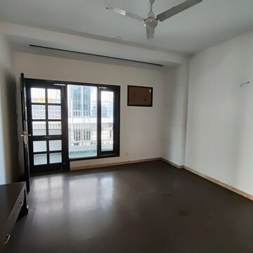 Room in 5 BHK Independent House at Uppal Southend, Sector 49 – for Sale
