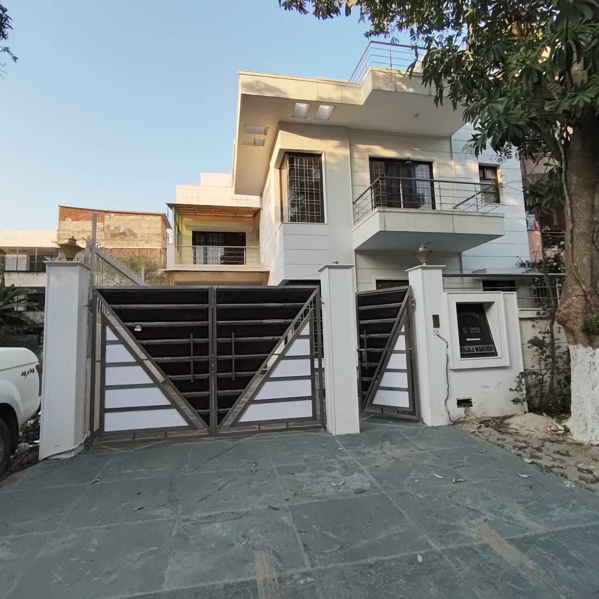 5 BHK + Extra Room Independent House For Sale in Uppal Southend