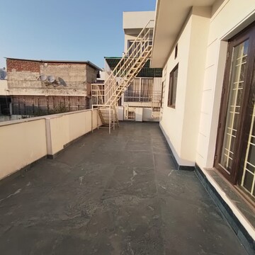 Balcony in 5 BHK Independent House at Uppal Southend, Sector 49 – for Sale