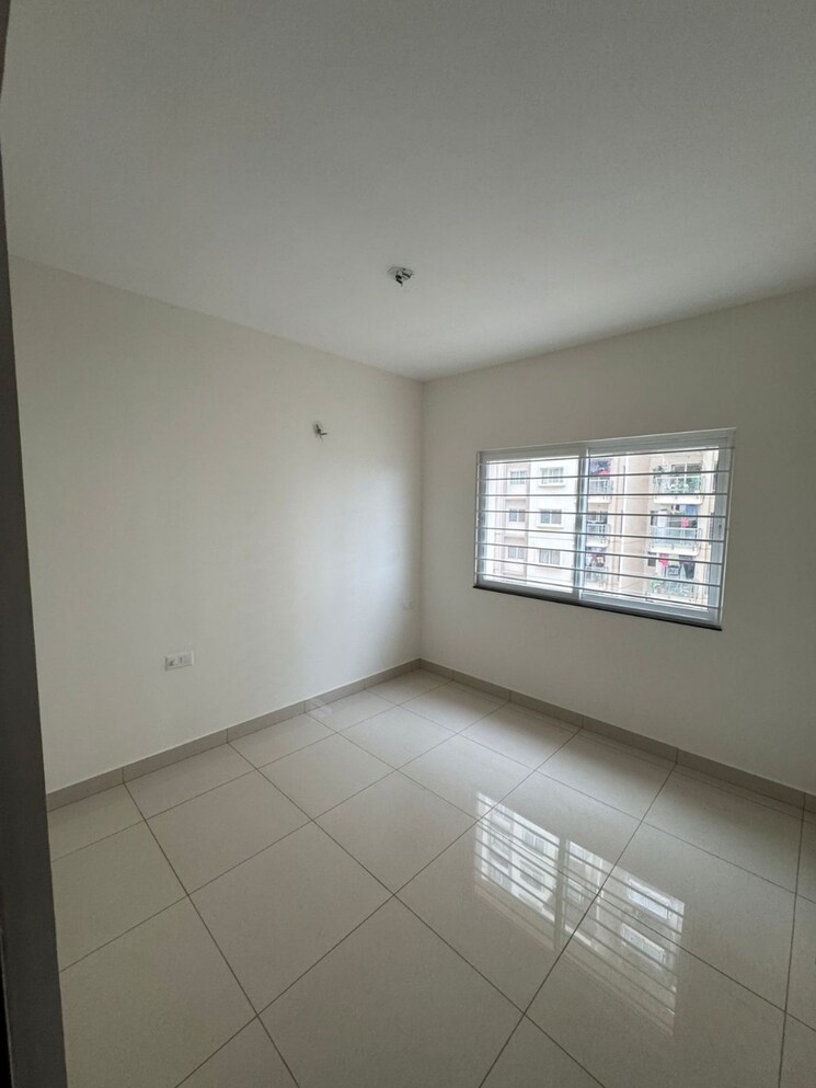 Room, provident-park-square-phase-4 3 Bedroom 1100 Sq.Ft. Apartment In Kanakapura Road Bangalore 9028240