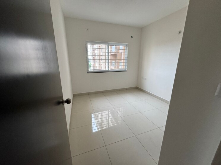 Room, provident-park-square-phase-4 3 Bedroom 1100 Sq.Ft. Apartment In Kanakapura Road Bangalore 9028240