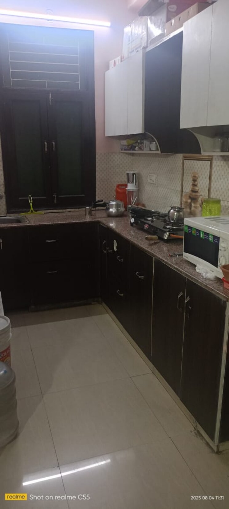 Kitchen, vasundhara sector 5 2 Bedroom 65 Sq.Mt. Builder Floor In Vasundhara Sector 5 Ghaziabad 9029015