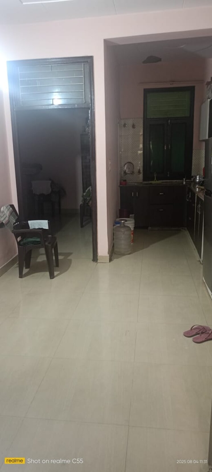 Bathroom, vasundhara sector 5 2 Bedroom 65 Sq.Mt. Builder Floor In Vasundhara Sector 5 Ghaziabad 9029015