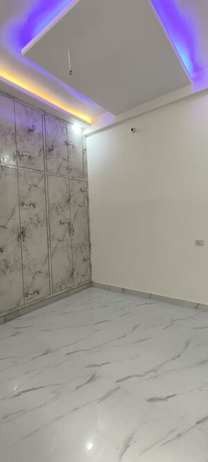 Room in 3 BHK Villa at Kalwar Road – for Sale