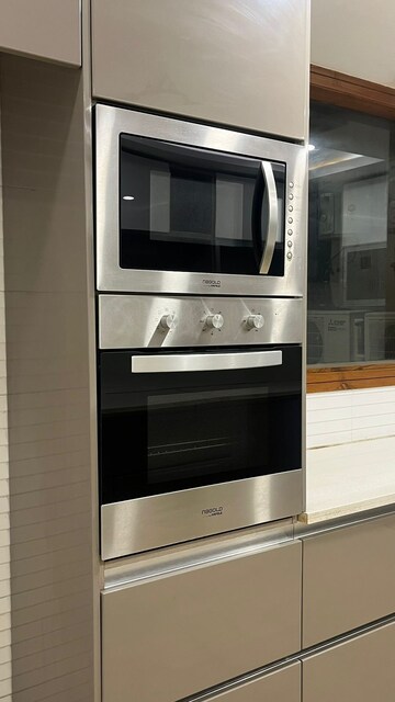 Kitchen in 6+ BHK Builder Floor at Defence Colony – for Sale