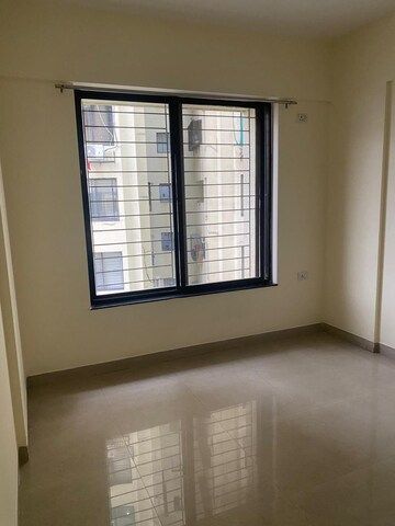 Room in 3 BHK Apartment at Atul Alcove, Pimple Saudagar – for Rent