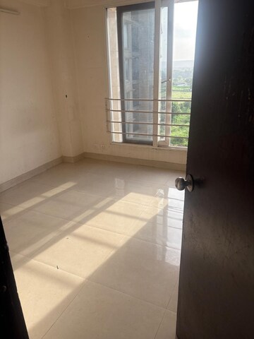 Room in 2 BHK Apartment at Signature The Serenas, Sohna Sector 36 – for Rent