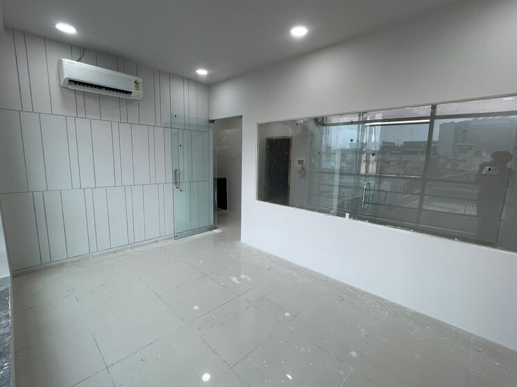 Room, science city Commercial Office Space in IT/SEZ 722 Sq.Ft. In Science City Ahmedabad 9029129