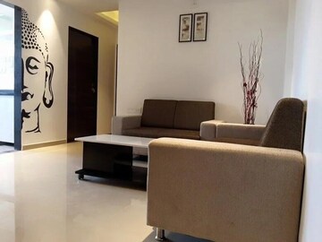Furnished Amenities in 3 BHK Apartment at Raheja Imperia, Worli – for Sale
