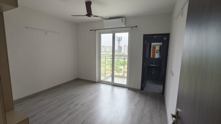Room, hero-homes-gurgaon 2 Bedroom 1099 Sq.Ft. Apartment In Sector 104 Gurgaon 9029144