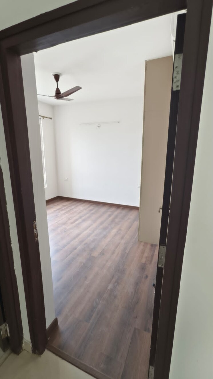 Room, hero-homes-gurgaon 2 Bedroom 1099 Sq.Ft. Apartment In Sector 104 Gurgaon 9029144