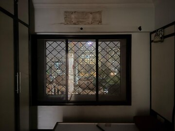 Room in 2 BHK Apartment at Manavsthal Heights, Andheri East – for Rent