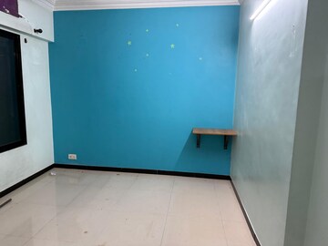 Room in 2 BHK Apartment at Manavsthal Heights, Andheri East – for Rent