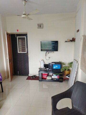 Team Area in 2 BHK Apartment at Mohan Regency, Kalyan West – for Rent