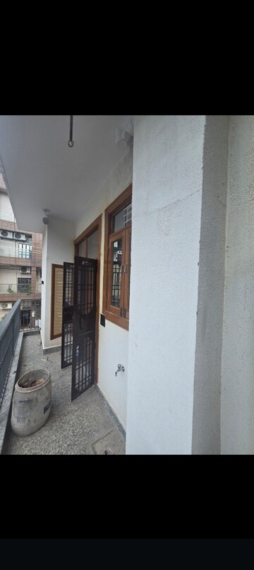 Building Lobby in 3 BHK Builder Floor at Vasundhara Sector 1 – for Sale