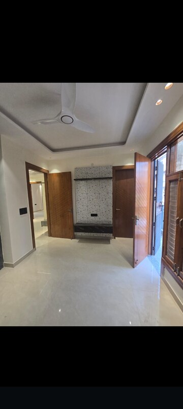 Living Room in 3 BHK Builder Floor at Vasundhara Sector 1 – for Sale